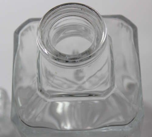 Classic Square Crystal Decanter Diamond Pattern with Nylon Stopper