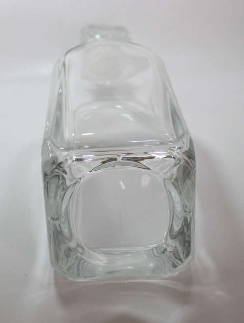 Luigi Bormioli Light and Music Crystal Spirits Decanter.