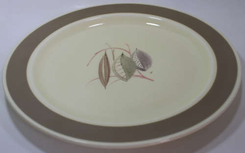 Susie Cooper Handpainted 3 Leaf Pattern Beige Border Dinner Plate