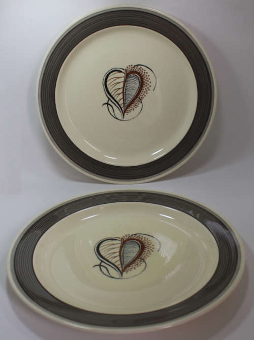 Pair of Susie Cooper Charcoal Skeleton Leaf Pattern 2355 Dinner Plate
