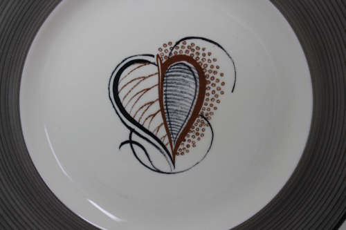 Pair of Susie Cooper Charcoal Skeleton Leaf Pattern 2355 Dinner Plate