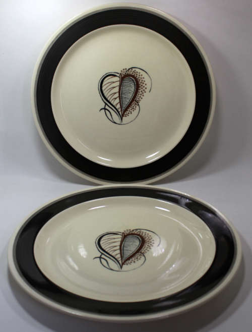 Pair of Susie Cooper Charcoal Skeleton Leaf Pattern 2355 Dinner Plate