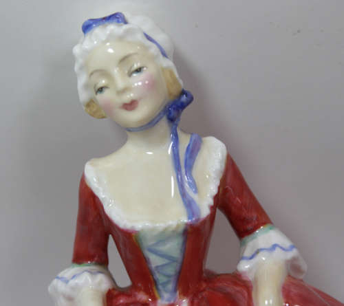Vintage Royal Doulton Bone China `Goody Two Shoes` HN 2037 Figurine