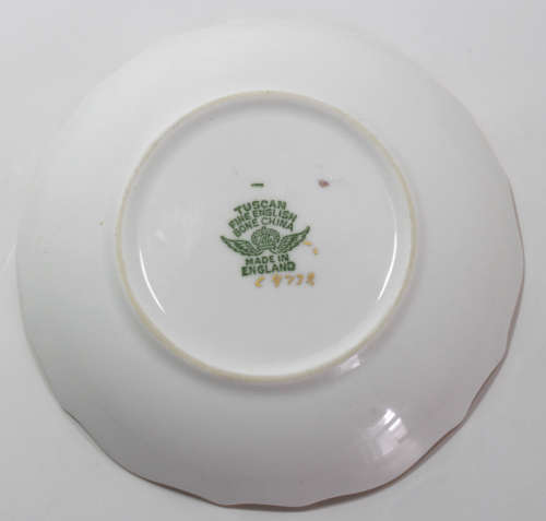 Cries Of London Strawberry`s Scarlet Strawberry`s Small Decorative Wall Plate, Tuscan Bone China.