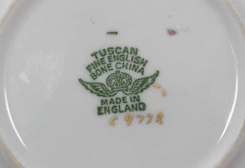 Cries Of London Strawberry`s Scarlet Strawberry`s Small Decorative Wall Plate, Tuscan Bone China.