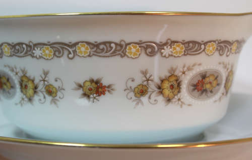Noritake Selina Pattern 2252 Gravy Boat and Attached Underplate