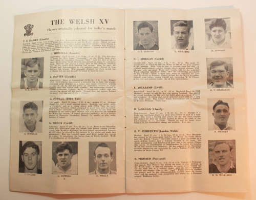 A Welsh XV vs International XV Cardiff Arms 6th April 1957 Official Programme Signed by WH Clement