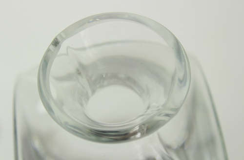 Oblong Styled Heavy Base Decanter with Flat Top Glass Stopper