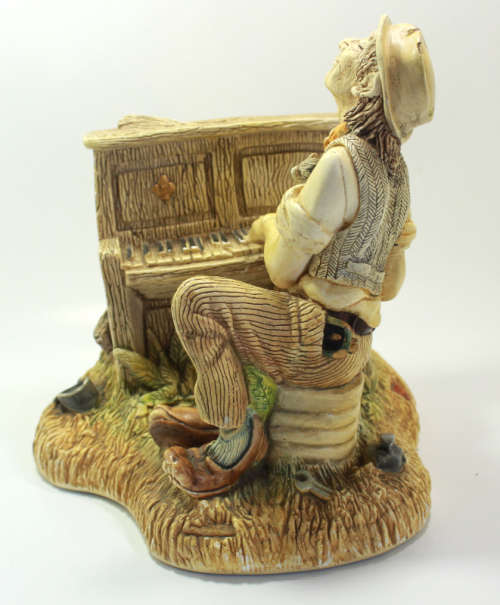 #806 `Grand Finale` Piano Man by NatureCrafts Chalkware Ornament
