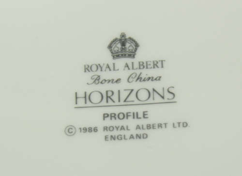 Royal Albert `Profile` Bone China Gravy Boat and Underplate