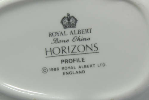 Royal Albert `Profile` Bone China Gravy Boat and Underplate