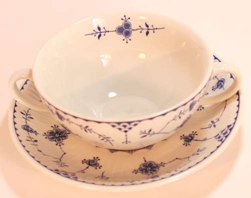 Set of 4 Furnivals Denmark Blue Bouillon Cups and Underplates