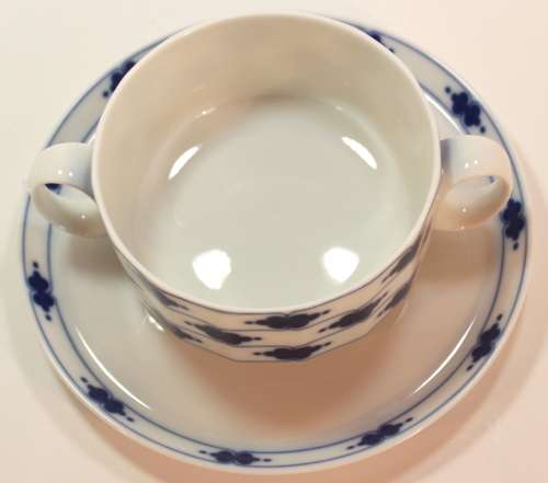 Set of Four Rosenthal Studio Linie `Corinth` Pattern by Tapio Wirkkala Bouillon Cups and Underplates
