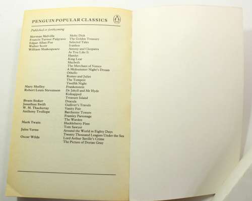 Sons and Lovers by D.H. Lawrence Penguin Classics Softcover Book