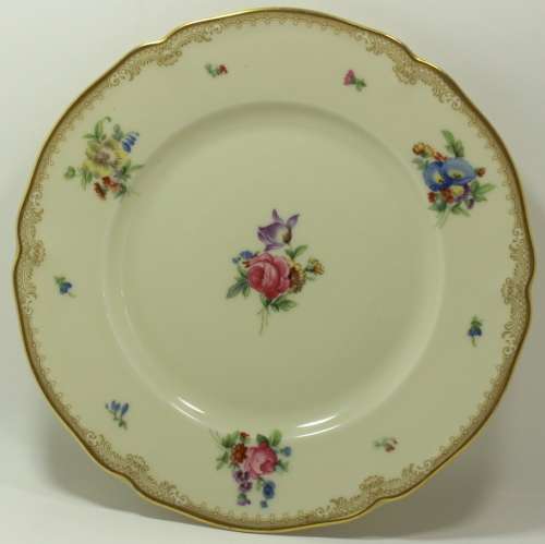 Four Vintage Hutschenreuther Selb Tea Plates, Cream with a Floral Pattern