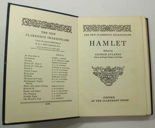 Hamlet by William Shakespeare & Edited by George Rylands Hardcover Book