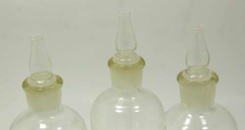 3 x Chemical Dropping Bottles with Pipette (No Rubber) & 1 x Amber Glass Bottle with Stopper