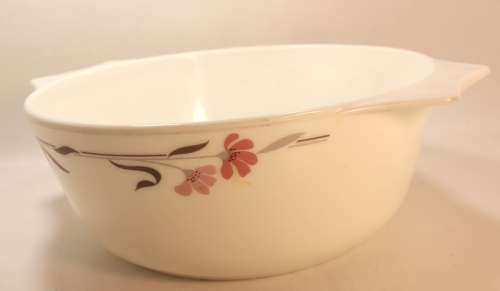Vintage Large Pyrex Casserole Dish
