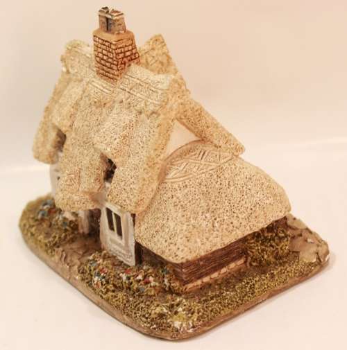Vintage `Clare Cottage` by Lilliput Lane Handmade Miniature Country Cottage Ornament