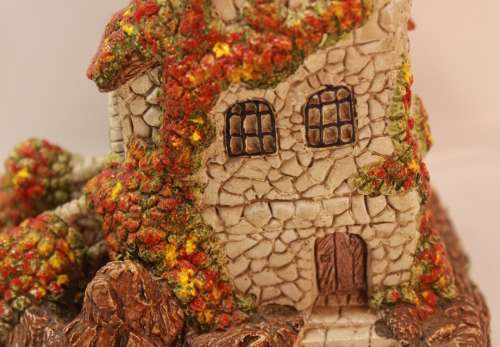 Vintage (Large) Miniature Three Storey Spanish Style Stone House in Amorphite Plaster Ornament