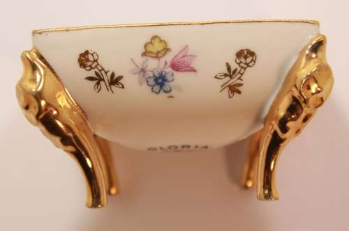 Vintage Gloria Hand Painted Footed Trinket Dish With Lid #2492