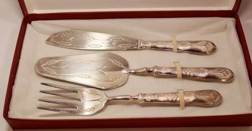 Vintage Wedding Cake Trio (Knife, Fork & Lifter) Made In Italy EPZinc in Original Box