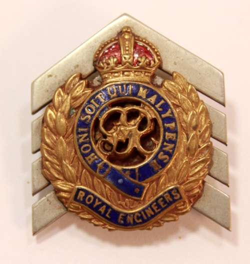 Vintage WW1 Royal Engineers Badges and Button