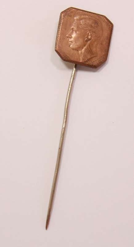 George VI Jacket Lapel Pin Brass 1940`s