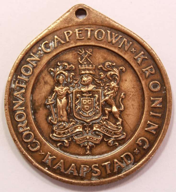 Queen Elizabeth II Coronation Medallion 1953 -Cape Town- XF40 Circulated