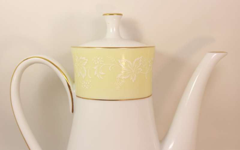 Vintage Noritake `Annulaire` 6689 Elegant Coffee Pot Made In Japan