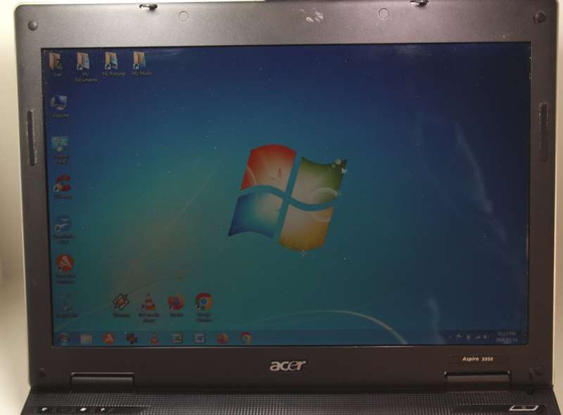 Acer Inspire 5050 14`/AMD Turion 2.2Ghz/4GB RAM/250GB Notebook W7 & Office