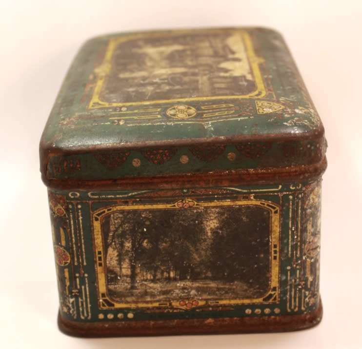 Antique BanketBakkerij Langestraat 63 Alkmaar, Alkmaarsche Jongens Biscuit Tin