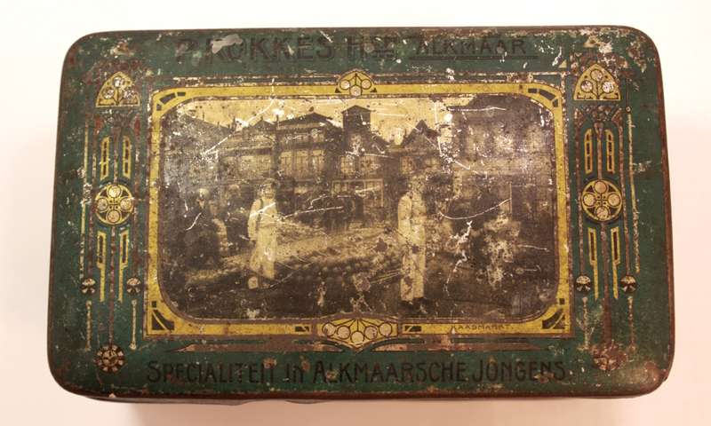 Antique BanketBakkerij Langestraat 63 Alkmaar, Alkmaarsche Jongens Biscuit Tin