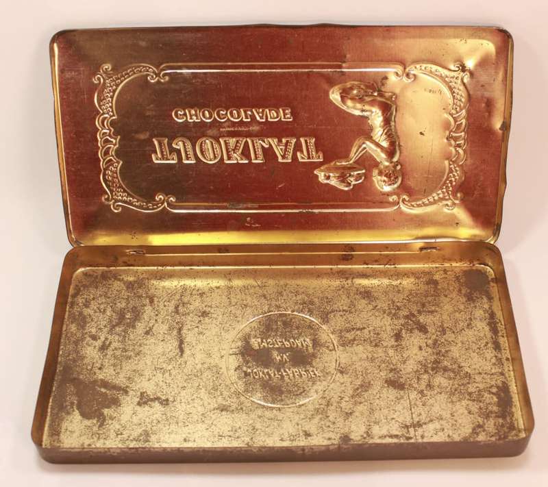Vintage Tjoklat-Fabriek N.V. Amsterdam Chocolate Tin