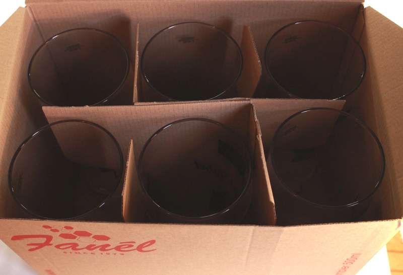 Six Black Label 500ml Draught Beer Glasses in Original Box