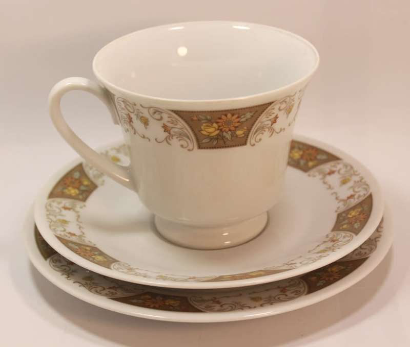 Filigree Pattern 424 Noritake Royal Ceramics White Bone China Tea Service Trio