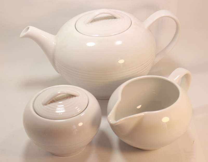Gordon Ramsay Maze White Teapot, Milk Jug and Sugar Bowl, Stoneware Made in Indonesia