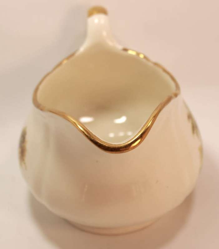 Vintage Alfred Meakin `The Hayride` Gravy Boat