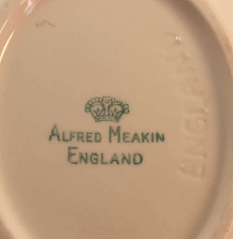 Vintage Alfred Meakin `The Hayride` Gravy Boat