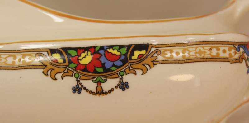 Vintage Grindley Windsor Ivory Gravy Boat