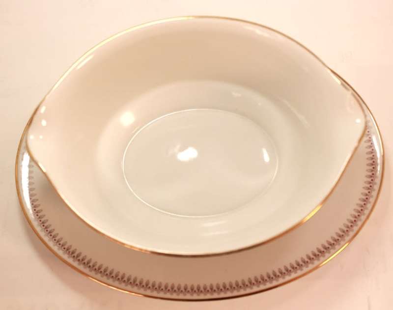 Noritake `Nina` 6667 Pattern Gravy Boat with Attached Underplate