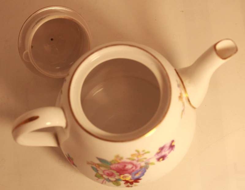 Spode Copeland`s Bone China Dresden Rose Y5741 Tea Service Set (2 Cup Teapot)