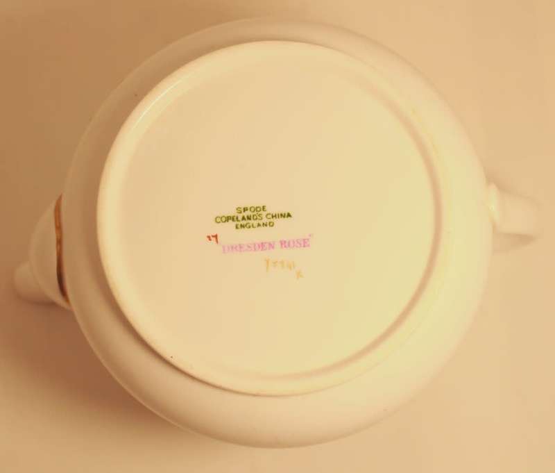 Spode Copeland`s Bone China Dresden Rose Y5741 Tea Service Set (2 Cup Teapot)
