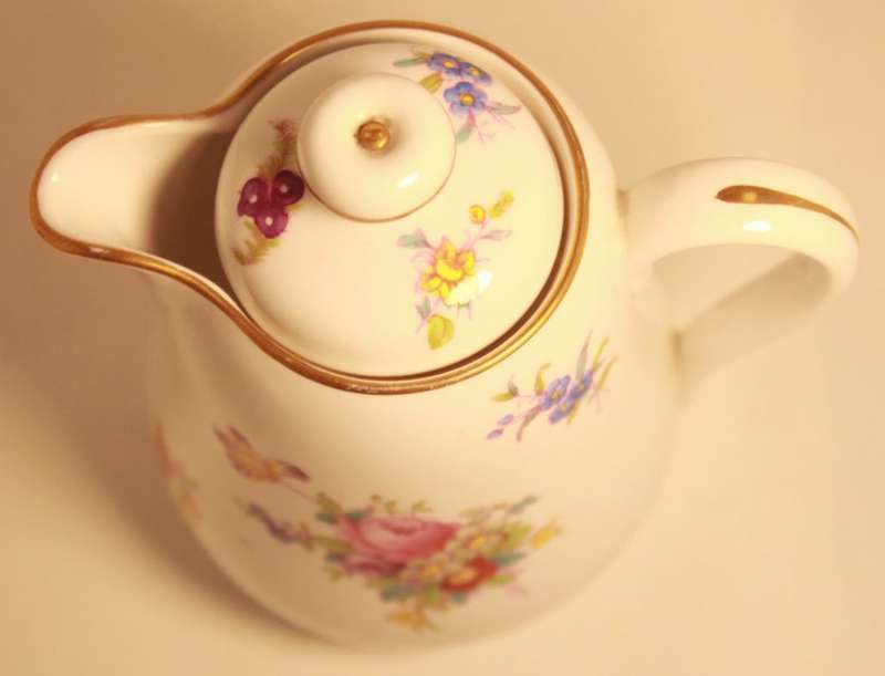 Spode Copeland`s Bone China Dresden Rose Y5741 Tea Service Set (2 Cup Teapot)