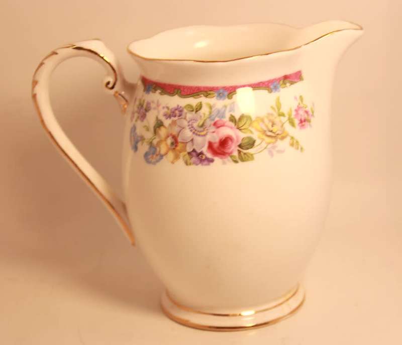 Royal Grafton Bone China Sugar Bowl and Creamer Floral Pattern 6712