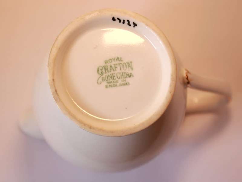 Royal Grafton Bone China Sugar Bowl and Creamer Floral Pattern 6712
