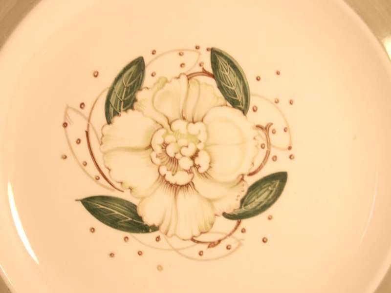 Pair Of Susie Cooper Gardenia E2405 Luncheon Plates 22.5cm