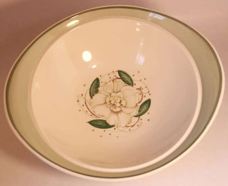Susie Cooper Gardenia E2405 Lidded Tureen