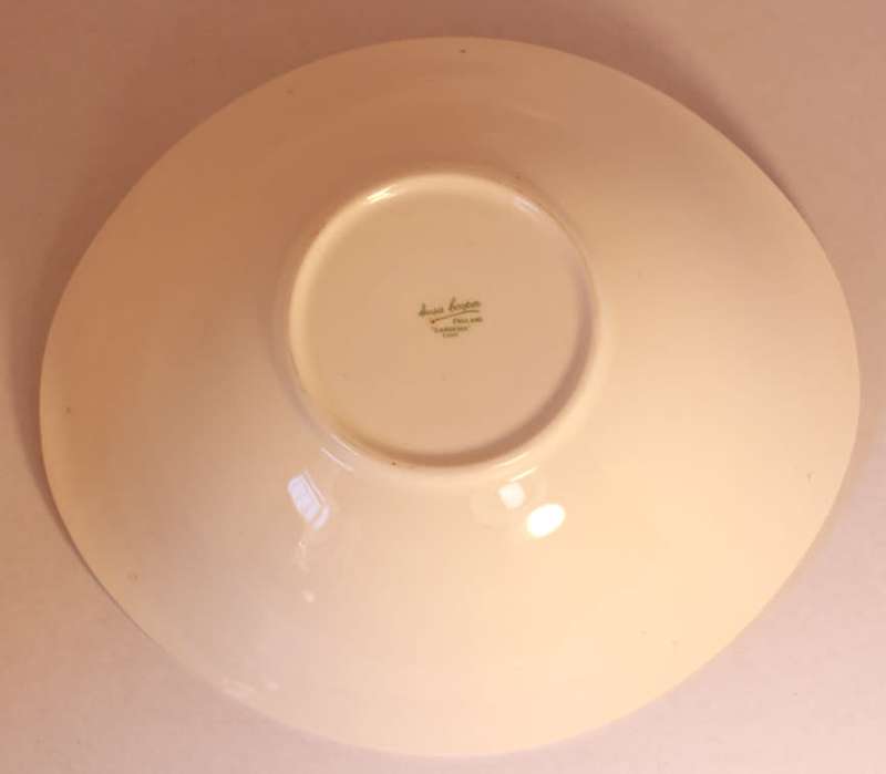 Susie Cooper Gardenia E2405 Lidded Tureen
