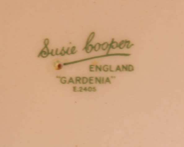 Susie Cooper Gardenia E2405 Lidded Tureen